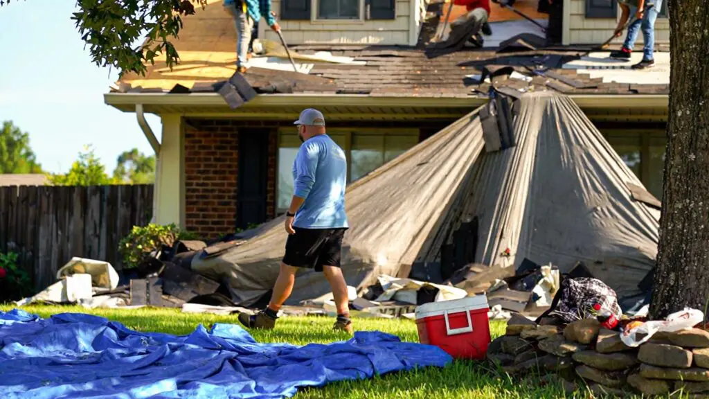 a project manager inspecting a job mobile al