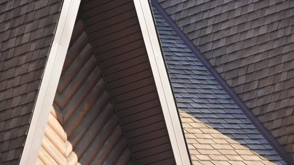 the minimum roof pitch on a home