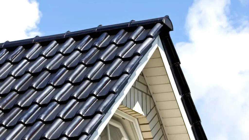 a roof with roofing warranties