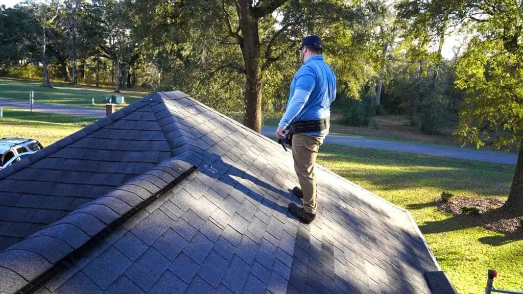 a local roofer looking for damage