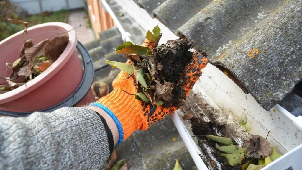 removing dirt leaving clean gutters
