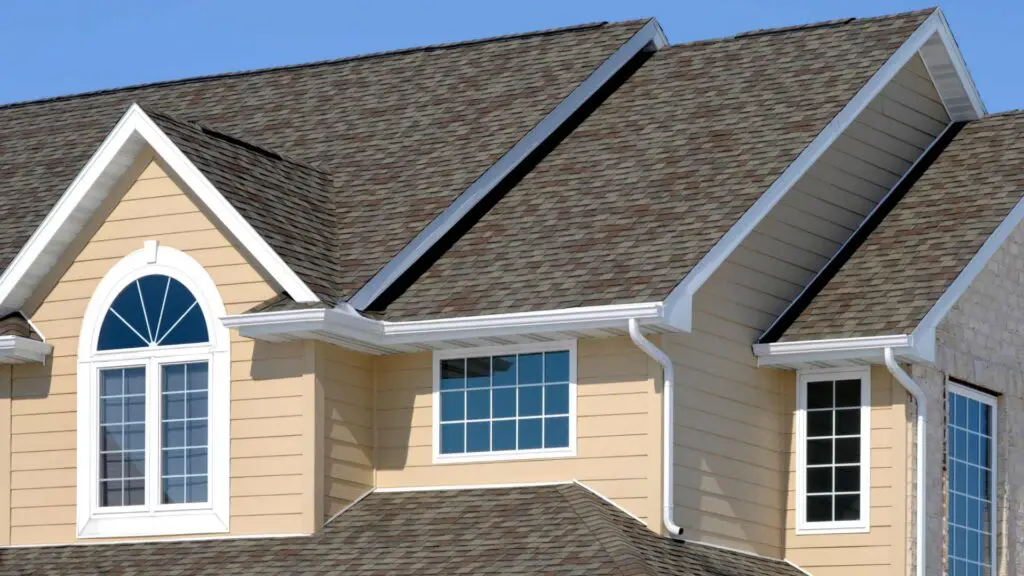 a gable roof with asphalt shingles on it